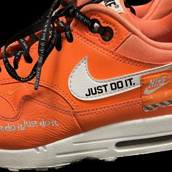 Wmns Air Max 1 LX 'Just Do It' Edition - Picture 5 of 5